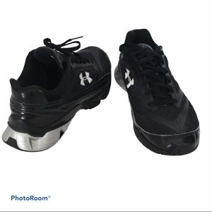 Underarmour men’s sneakers 7 Y BGS Quick TRNR